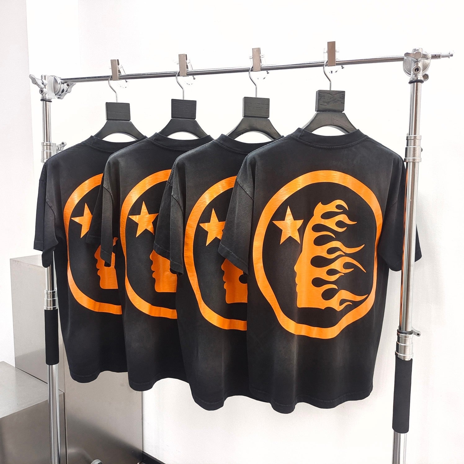 Dark black T-shirt - FashionHype.xyz