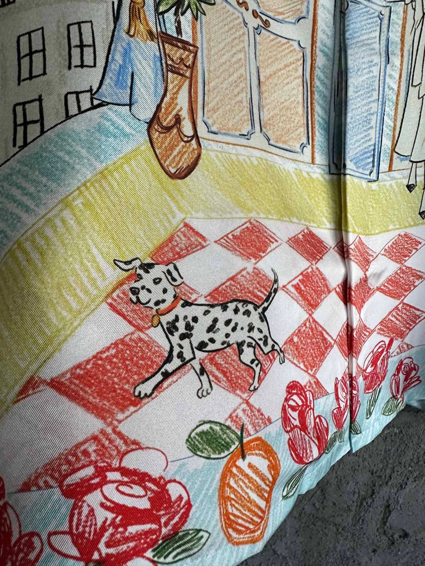 قميص متعدد الألوان