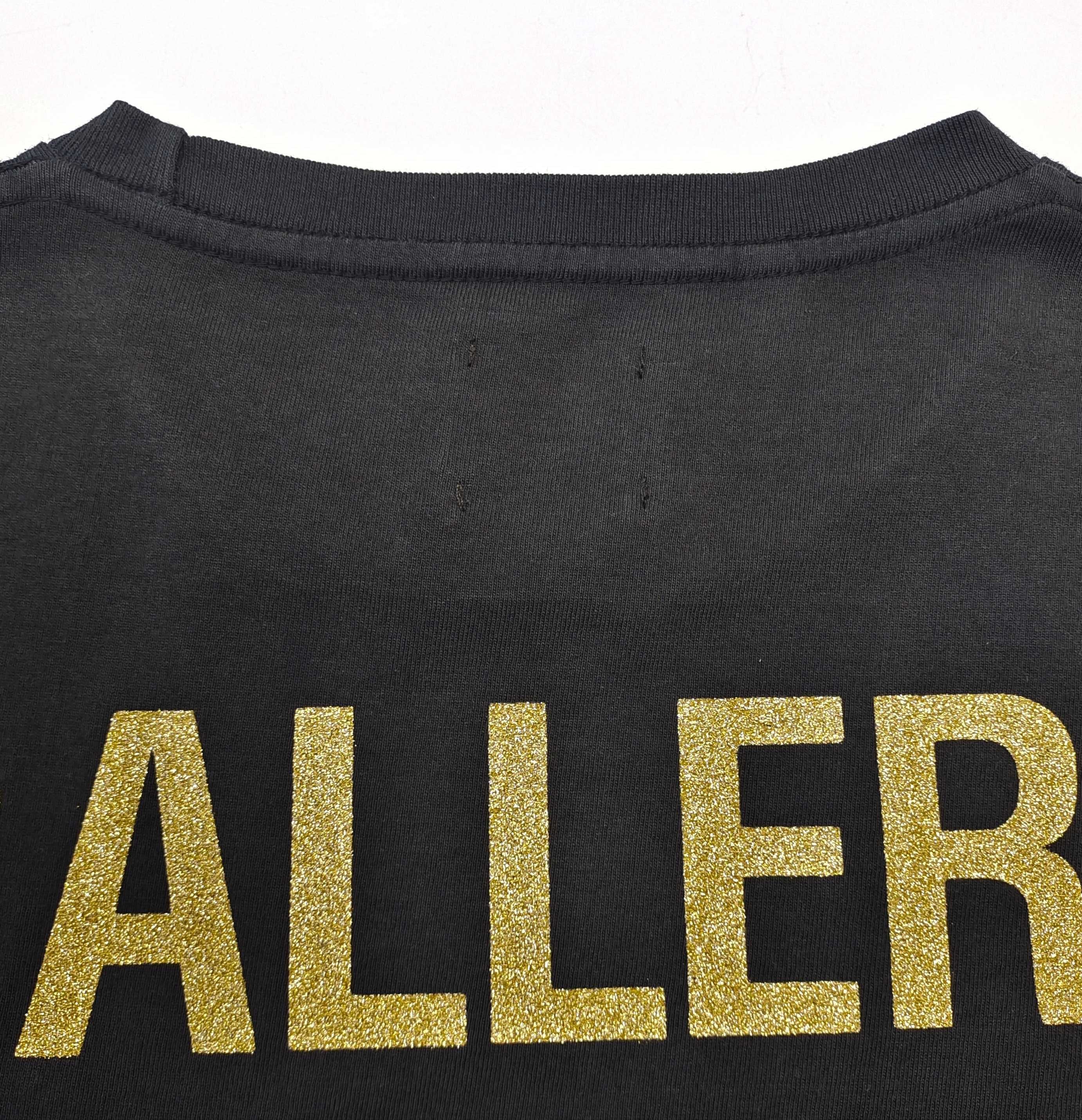 Schwarzes T-Shirt