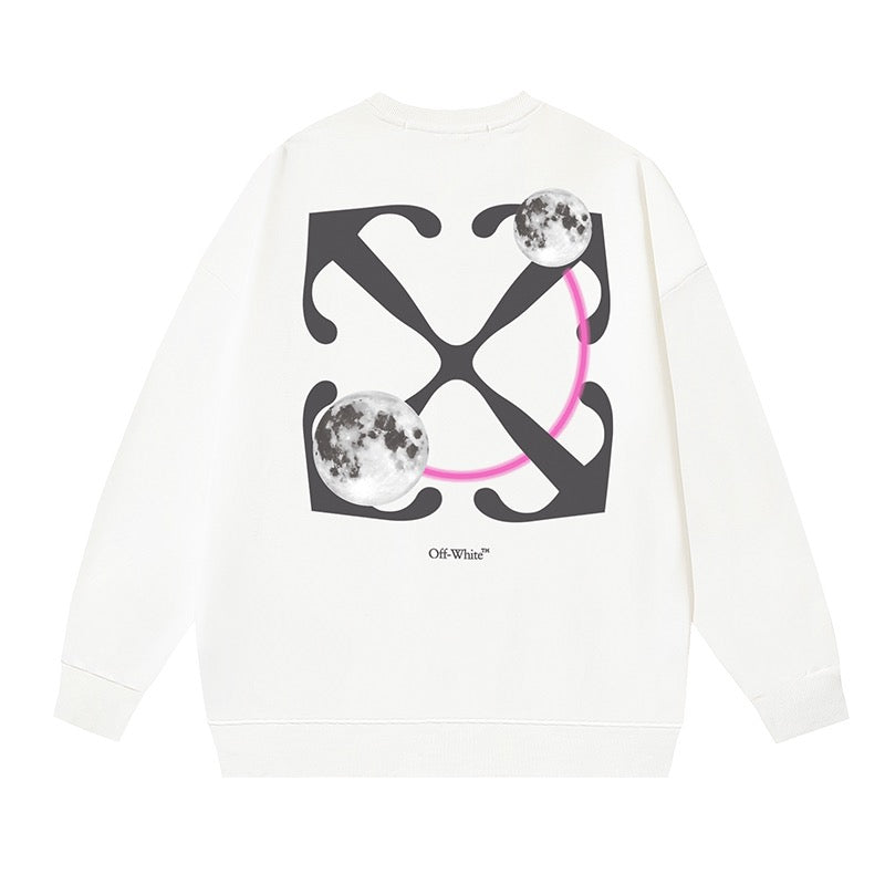 weißes und schwarzes Sweatshirt