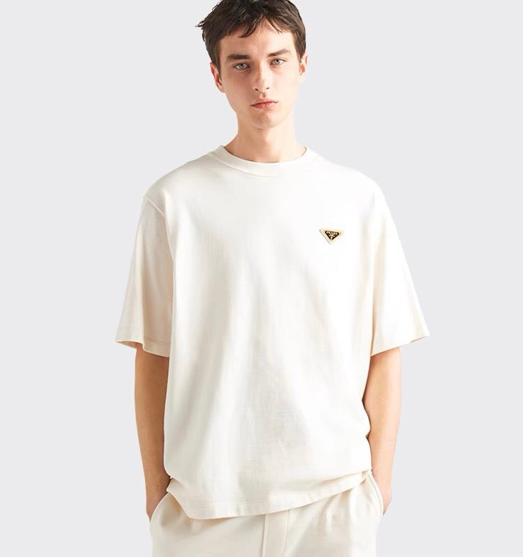 White T-shirt - FashionHype.xyz