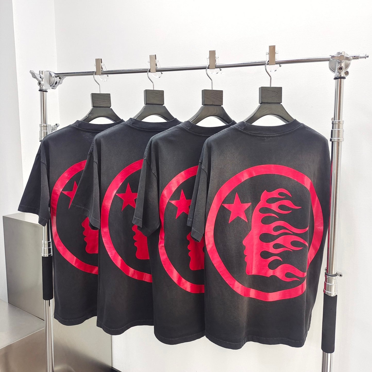 Schwarzes T-Shirt