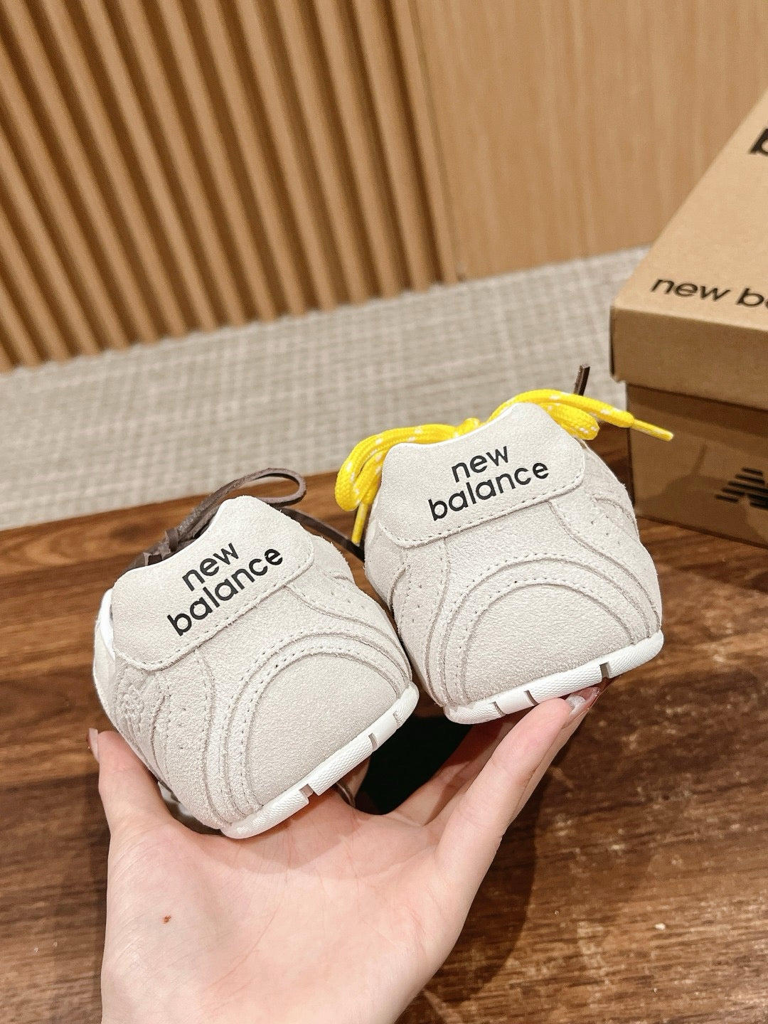 Mehrfarbige Schuhe