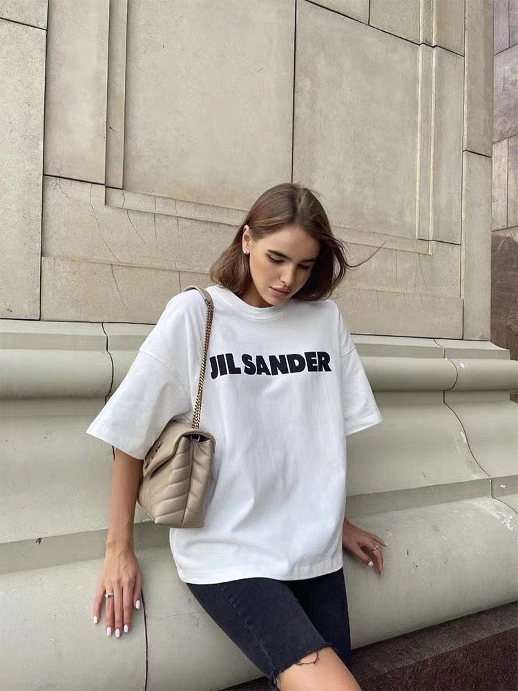 weißes T-Shirt