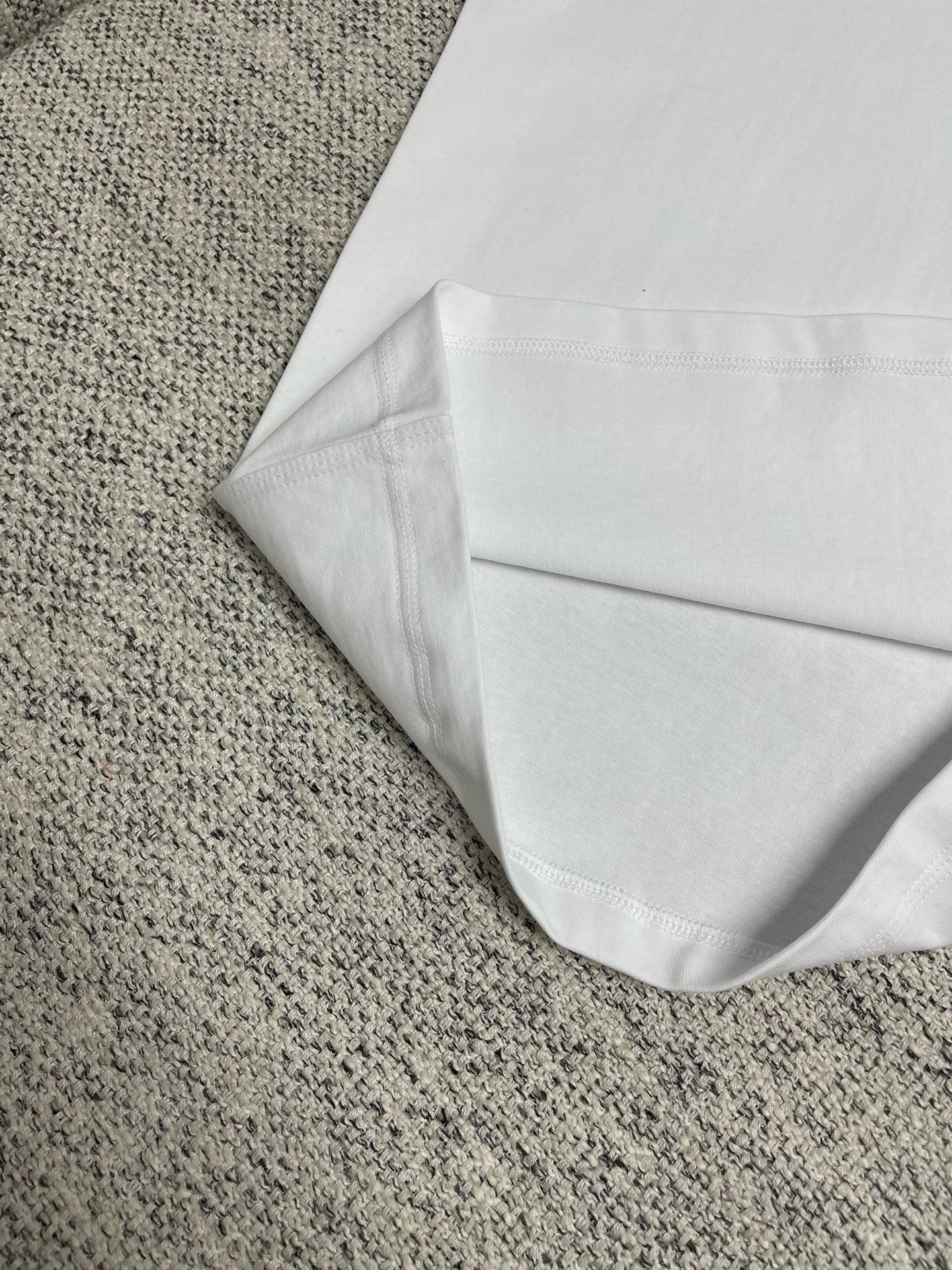 Mehrfarbiges T-Shirt