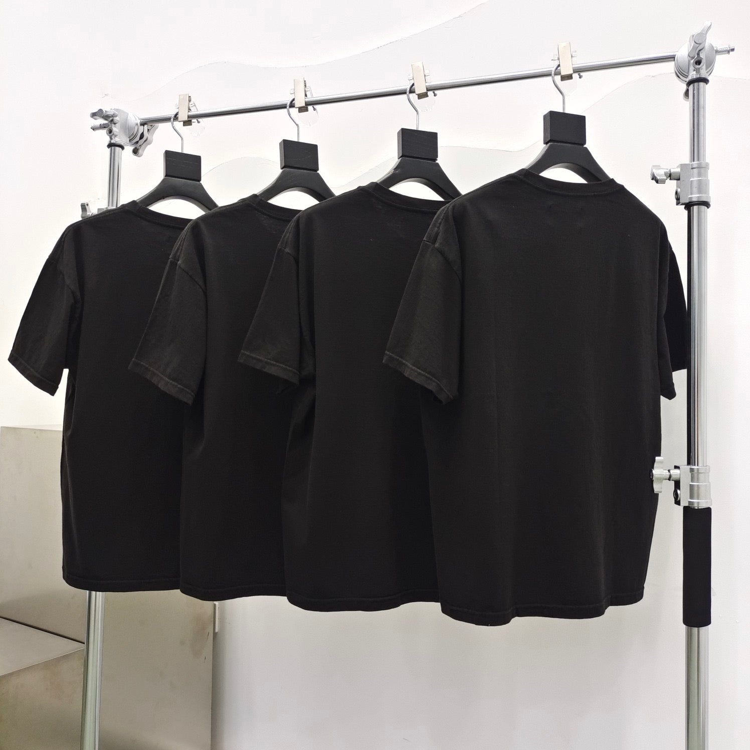 Black T-shirt - FashionHype.xyz