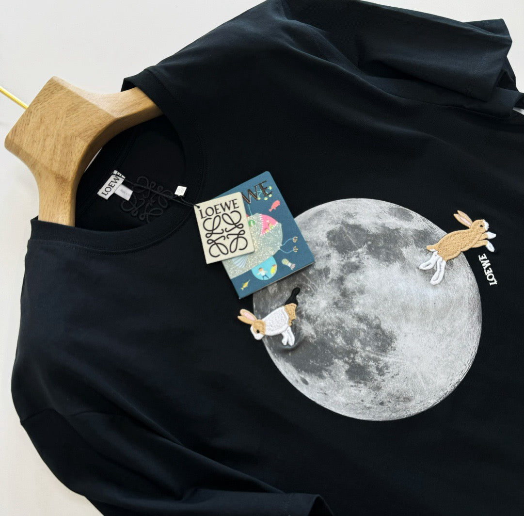 Black T-Shirt - FashionHype.xyz