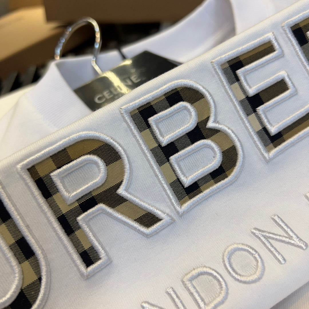 Black and White T-shirt - FashionHype.xyz