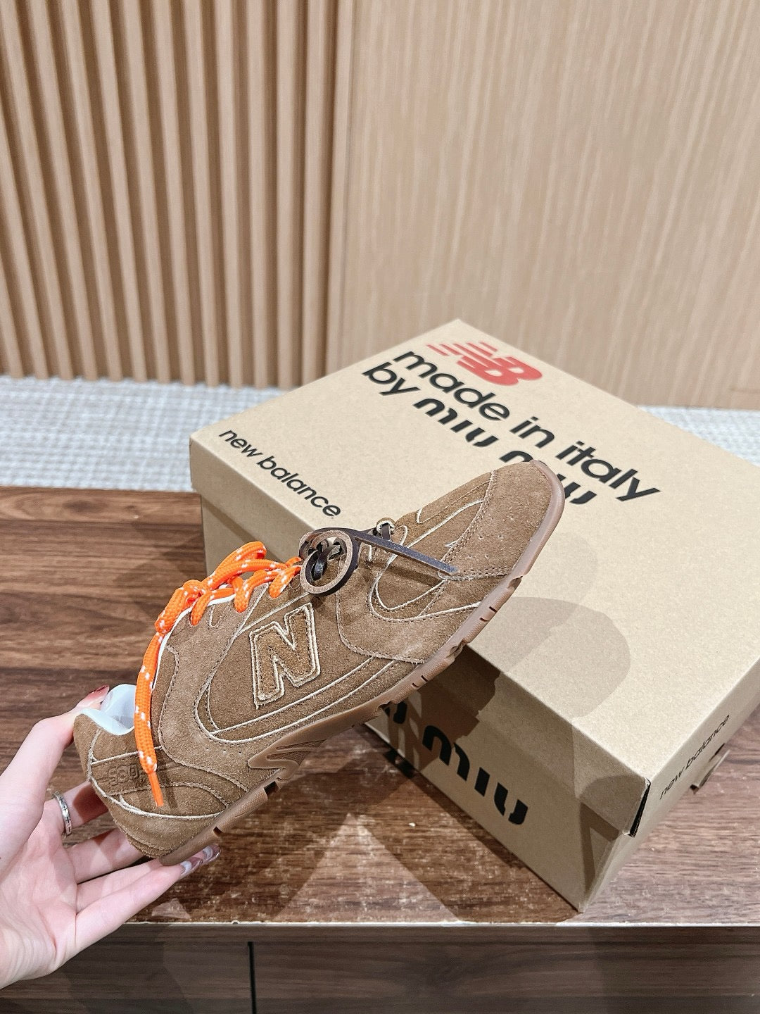 Mehrfarbige Schuhe