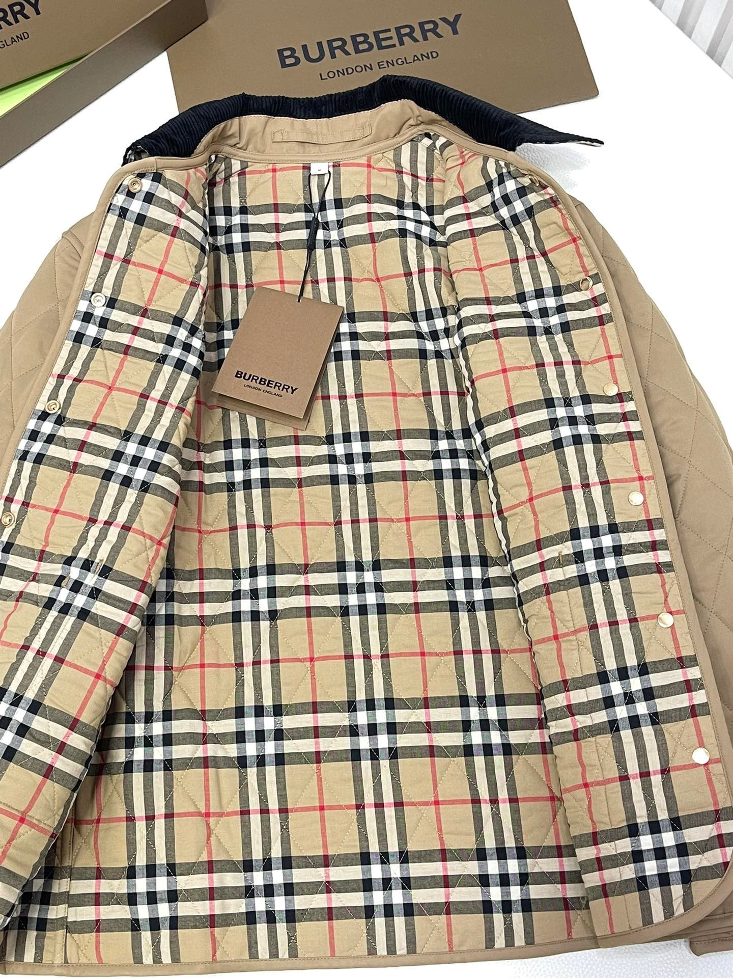 Graue Jacke