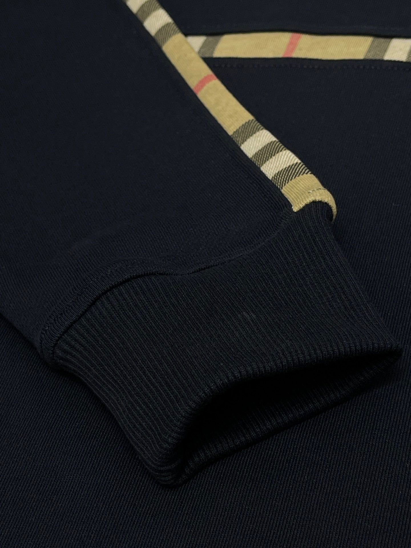 Black Jersey - FashionHype.xyz