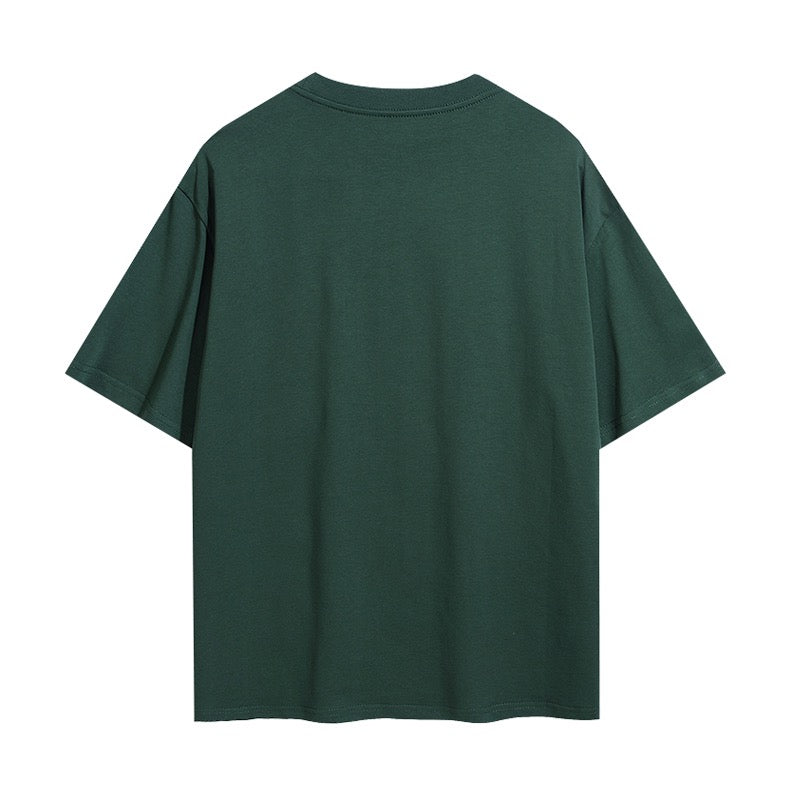 تي شيرت أخضر وأحمر