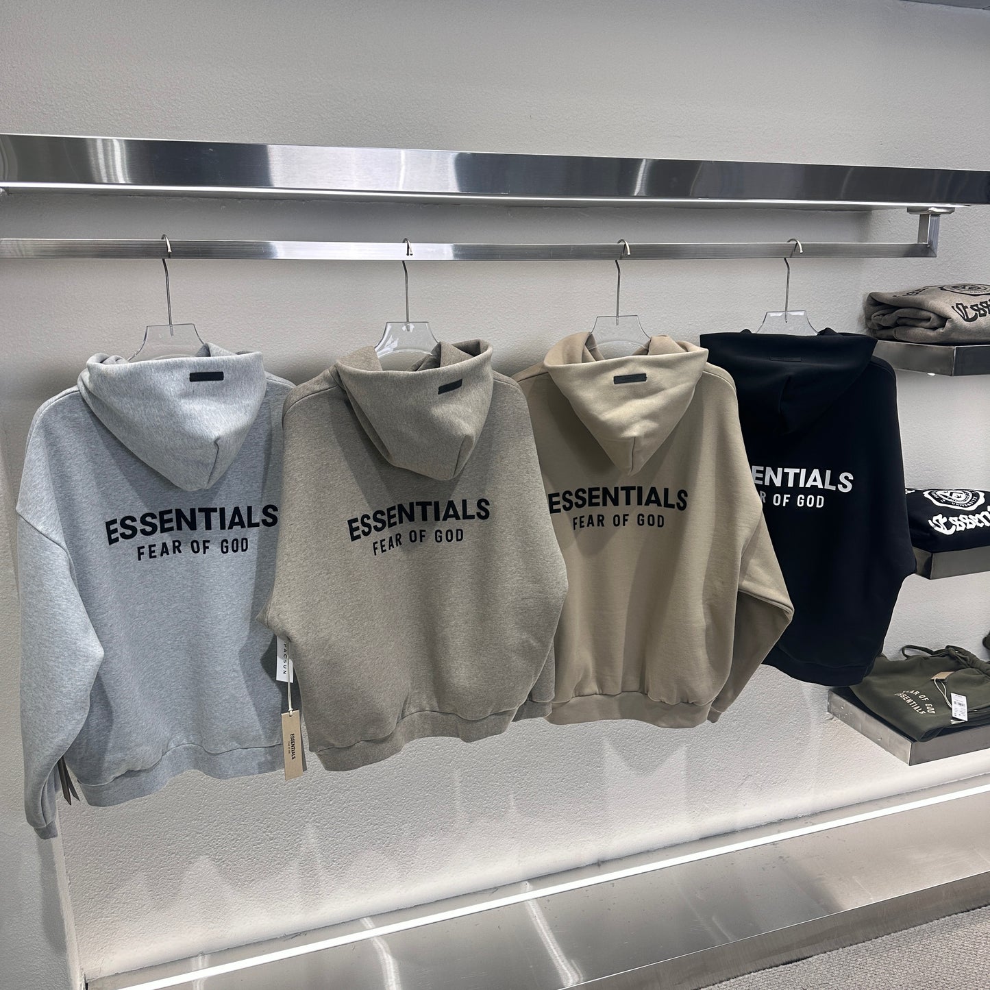 هودي متعدد الألوان