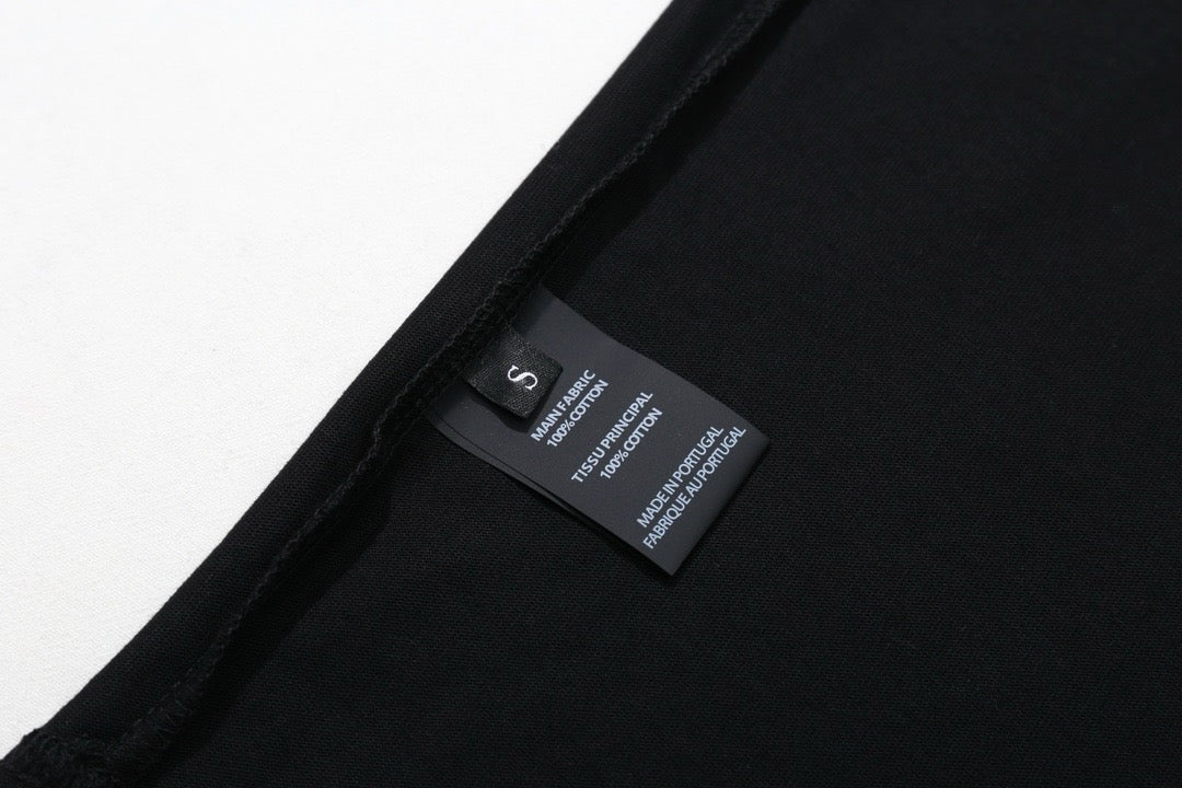 Schwarzes T-Shirt