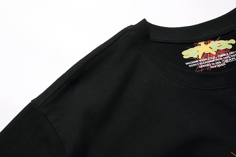 تي شيرت متعدد الألوان