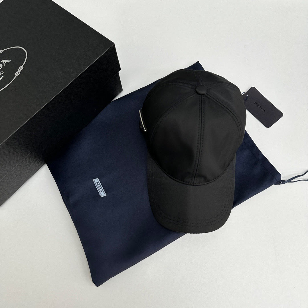 Black Cap - FashionHype.xyz
