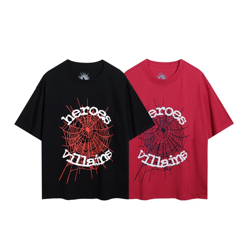 Rotes und schwarzes T-Shirt