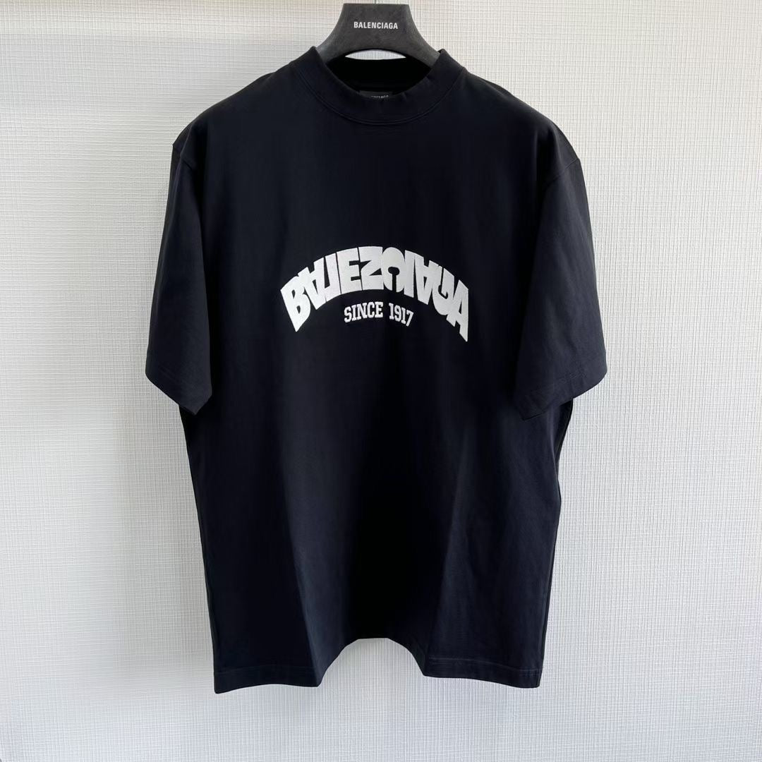 Black and White T-shirt - FashionHype.xyz
