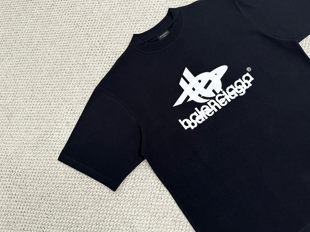 Schwarzes T-Shirt