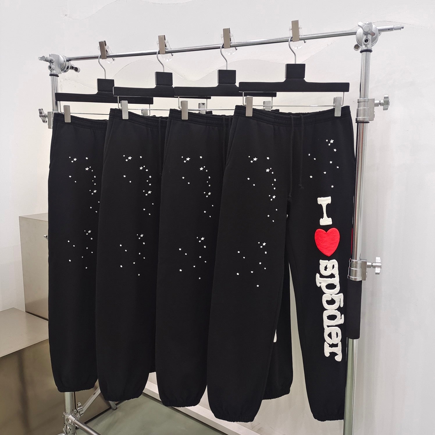 Schwarze Hosen