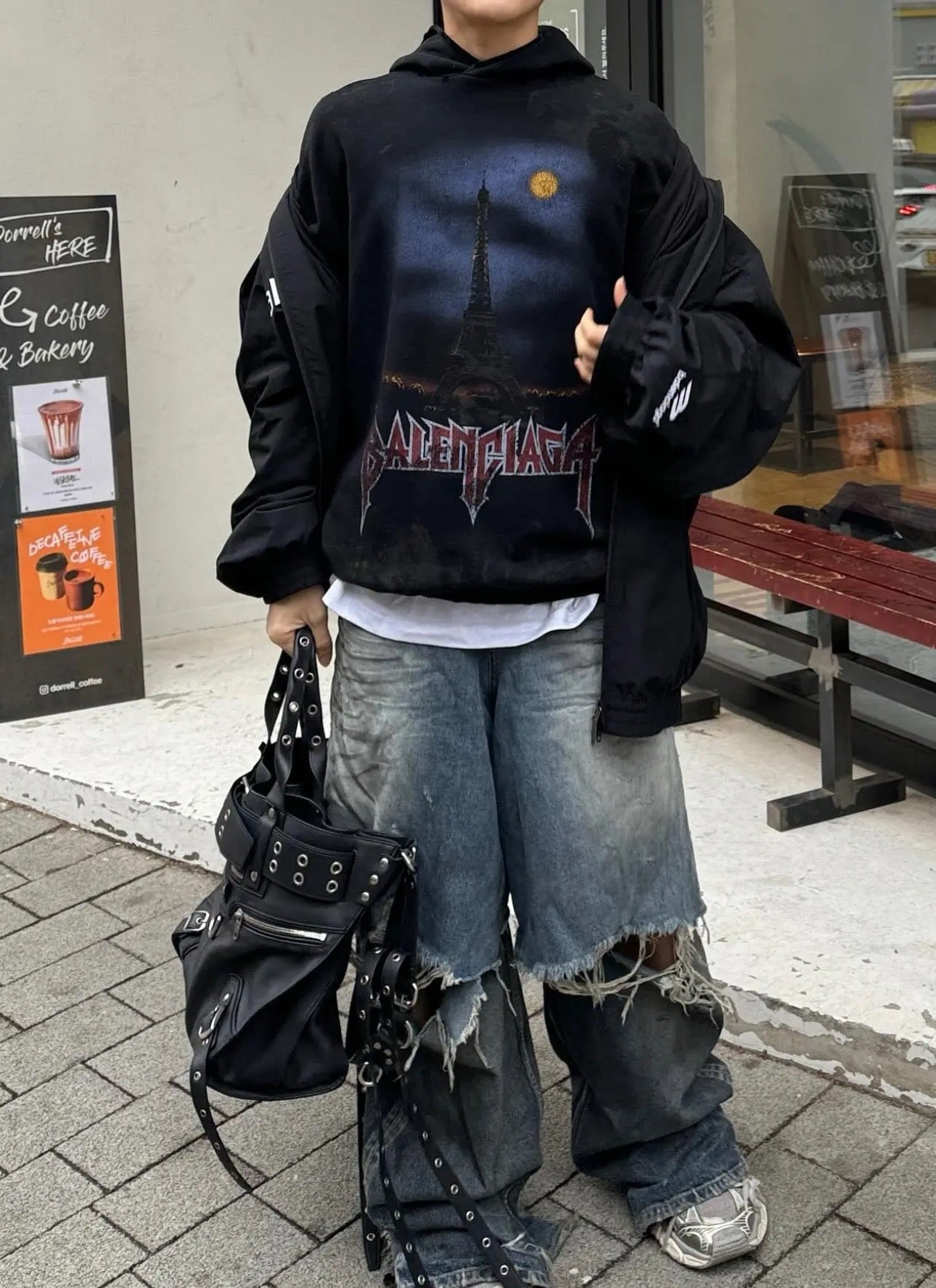 Schwarzer Hoodie