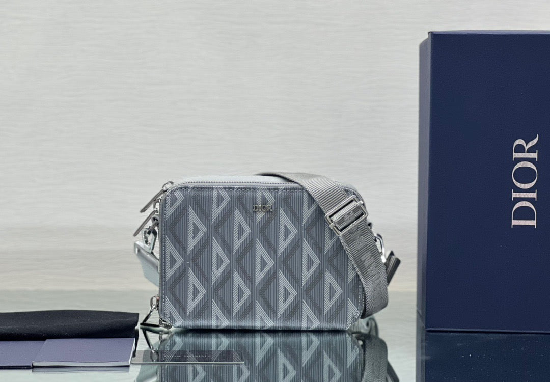 Graue Tasche