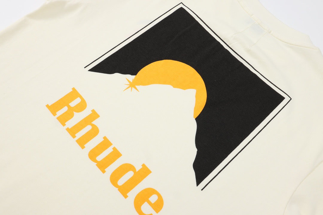 weißes T-Shirt