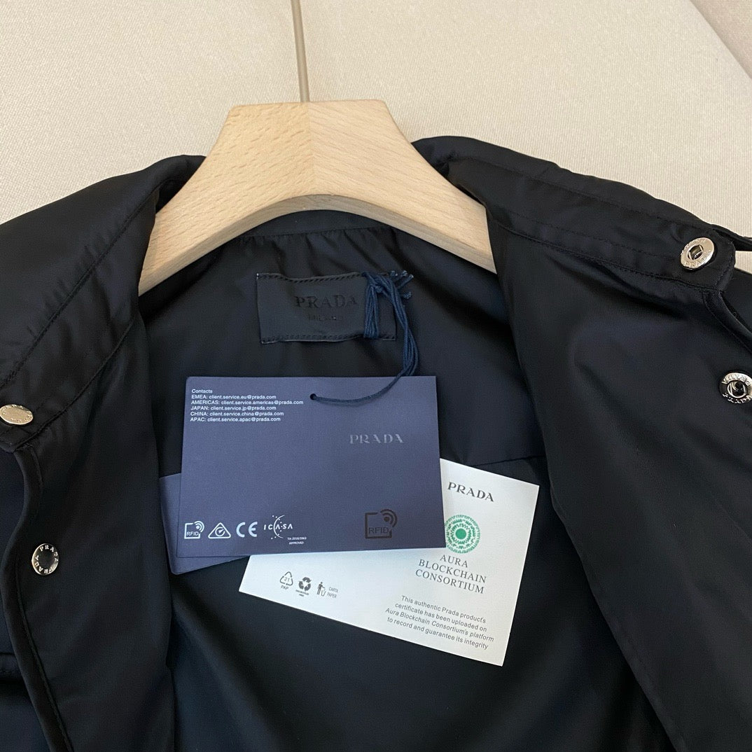 Black Jacket - FashionHype.xyz