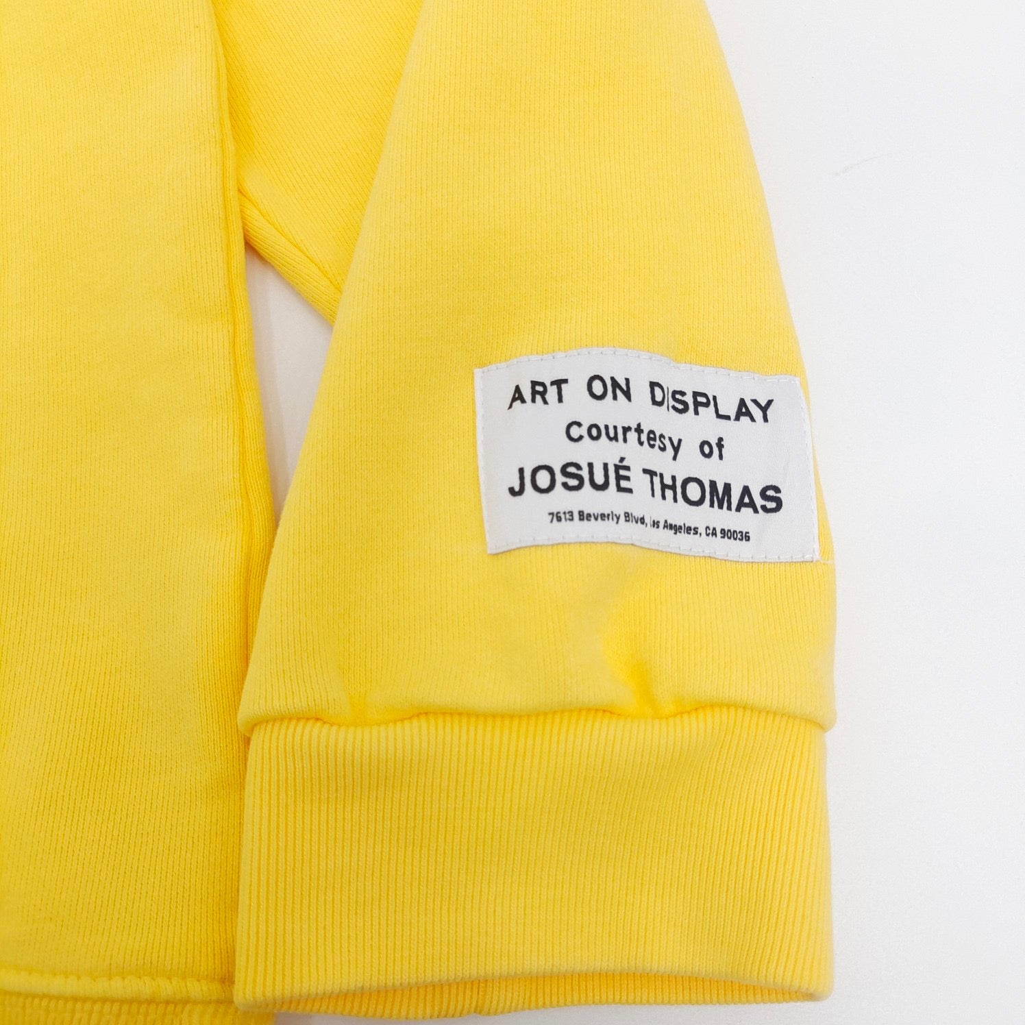 Gelbes Sweatshirt