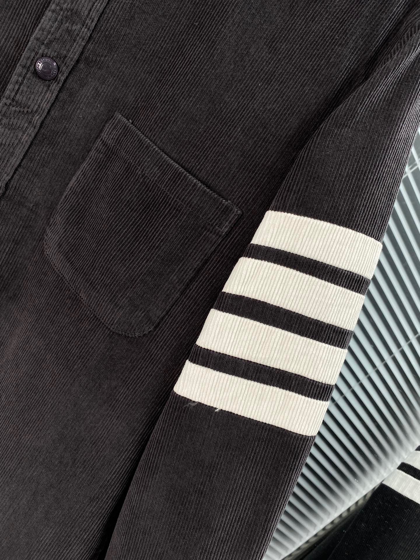 Mehrfarbige Jacke