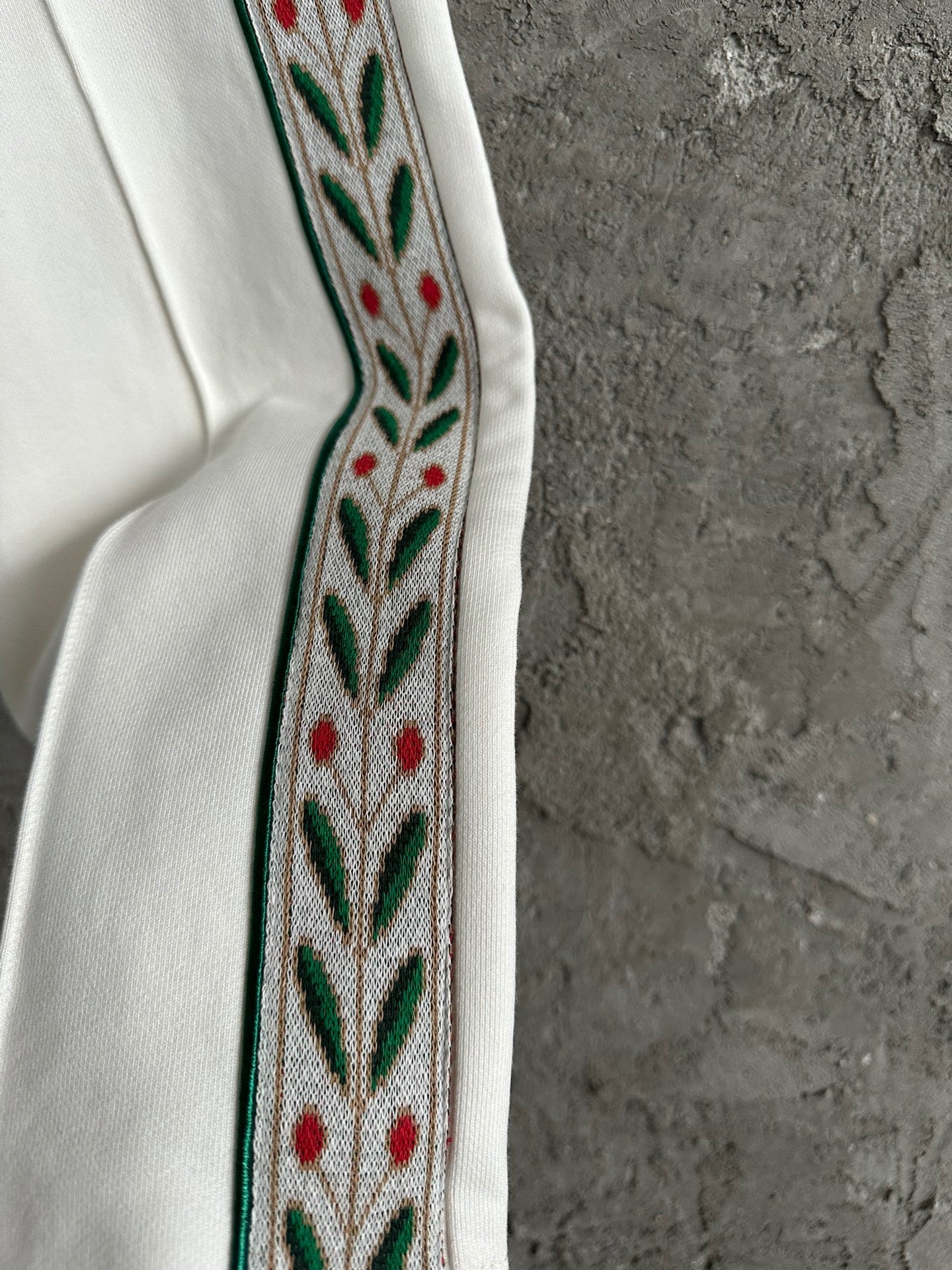 White and Black Pant - FashionHype.xyz