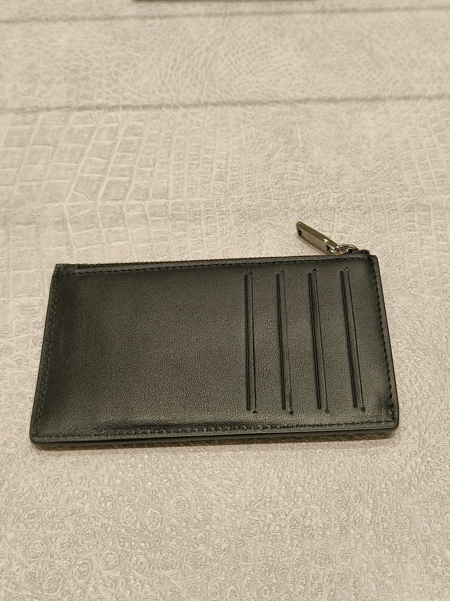 Braungraue Geldbörse
