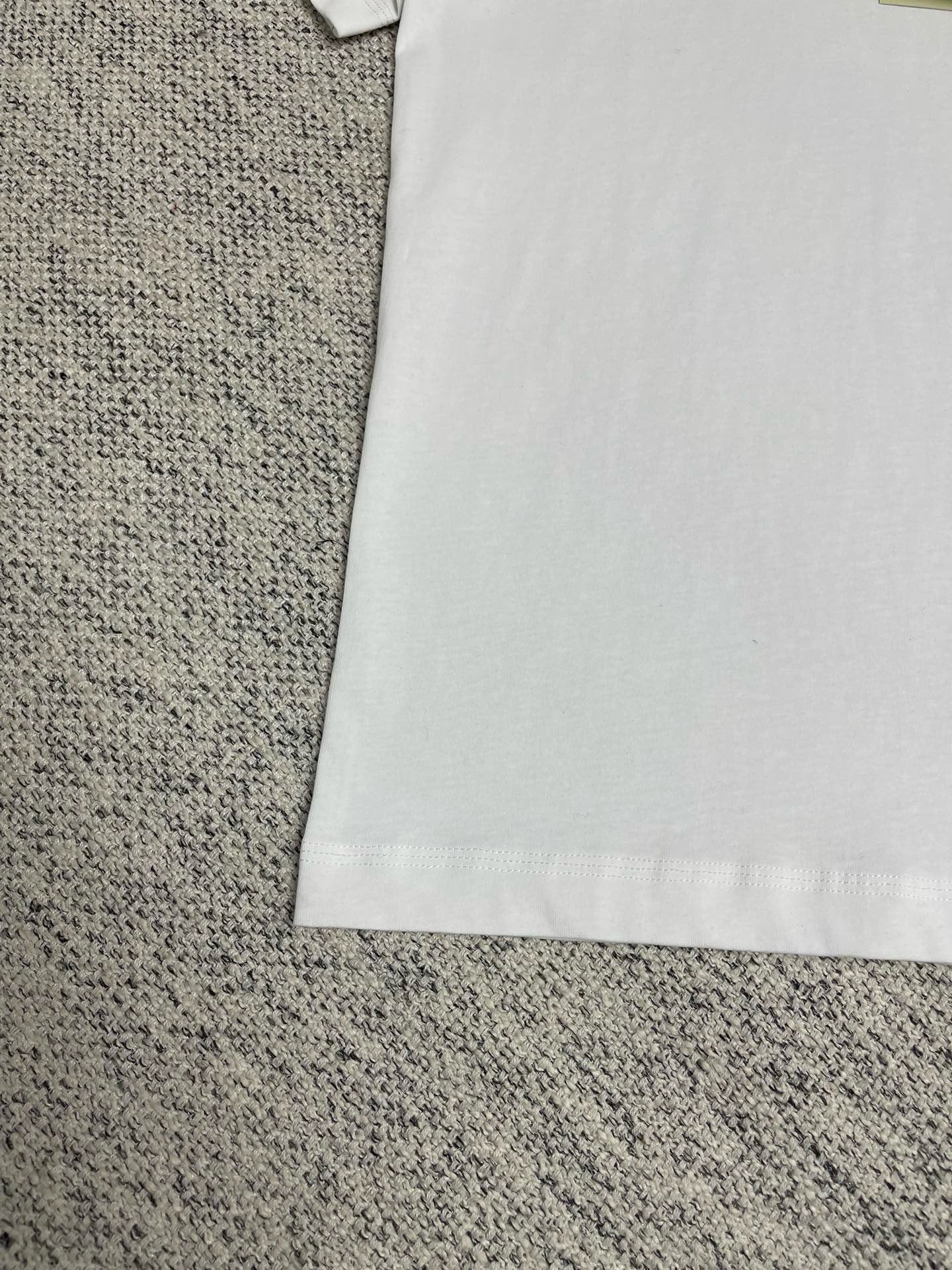 Mehrfarbiges T-Shirt