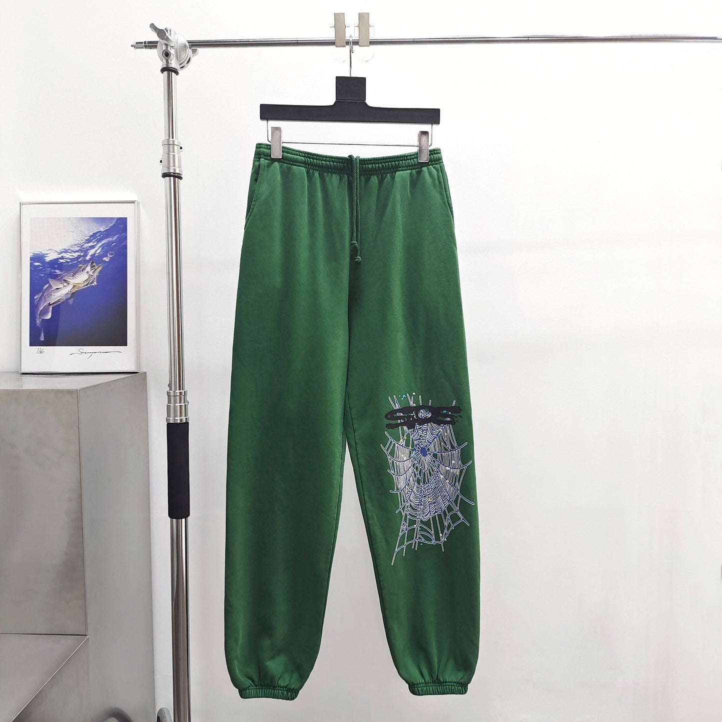 Grüne und rote Hose