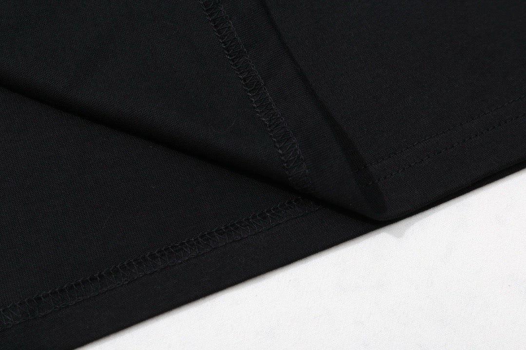 Schwarzes T-Shirt