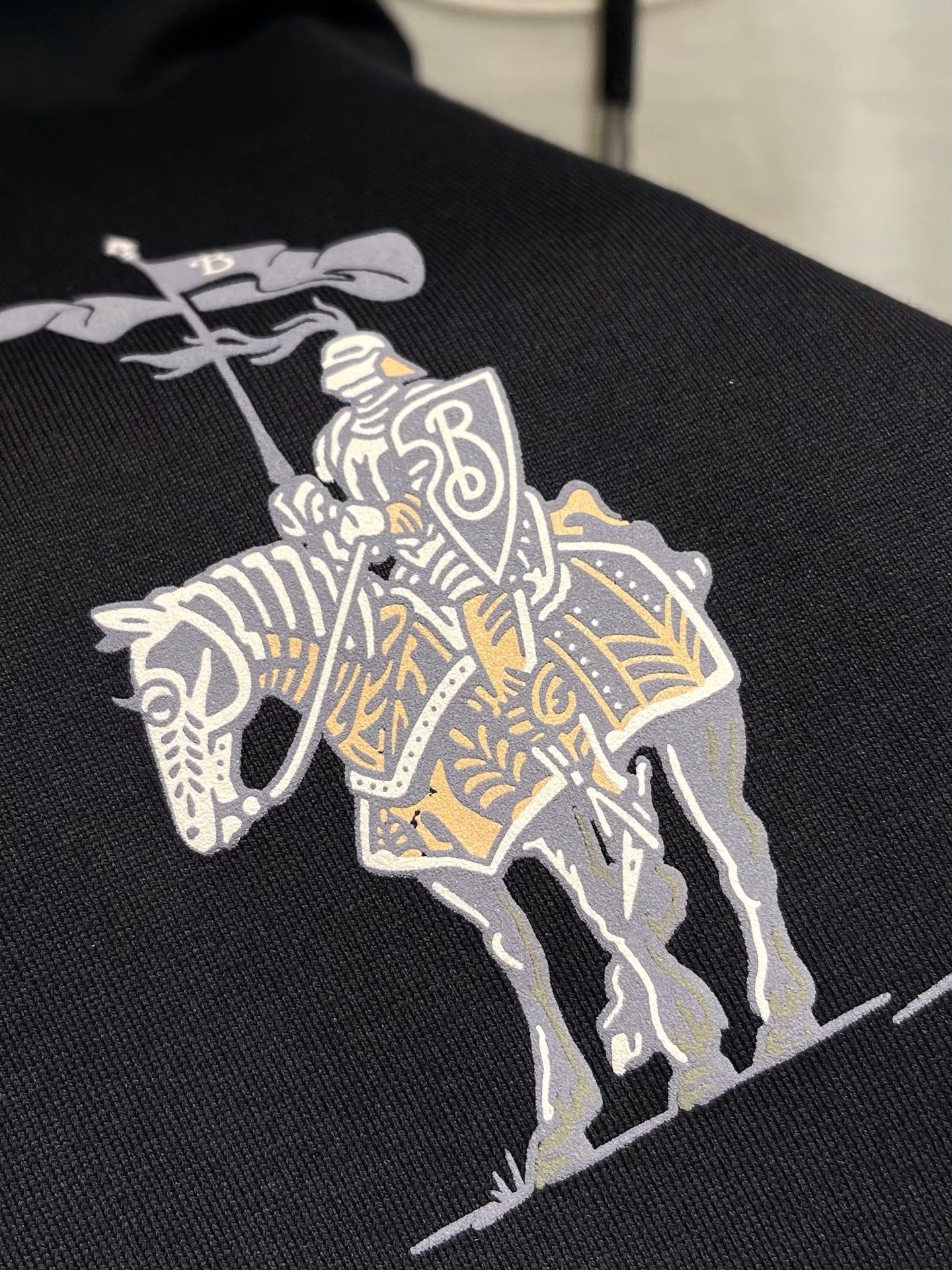 Mehrfarbiges T-Shirt