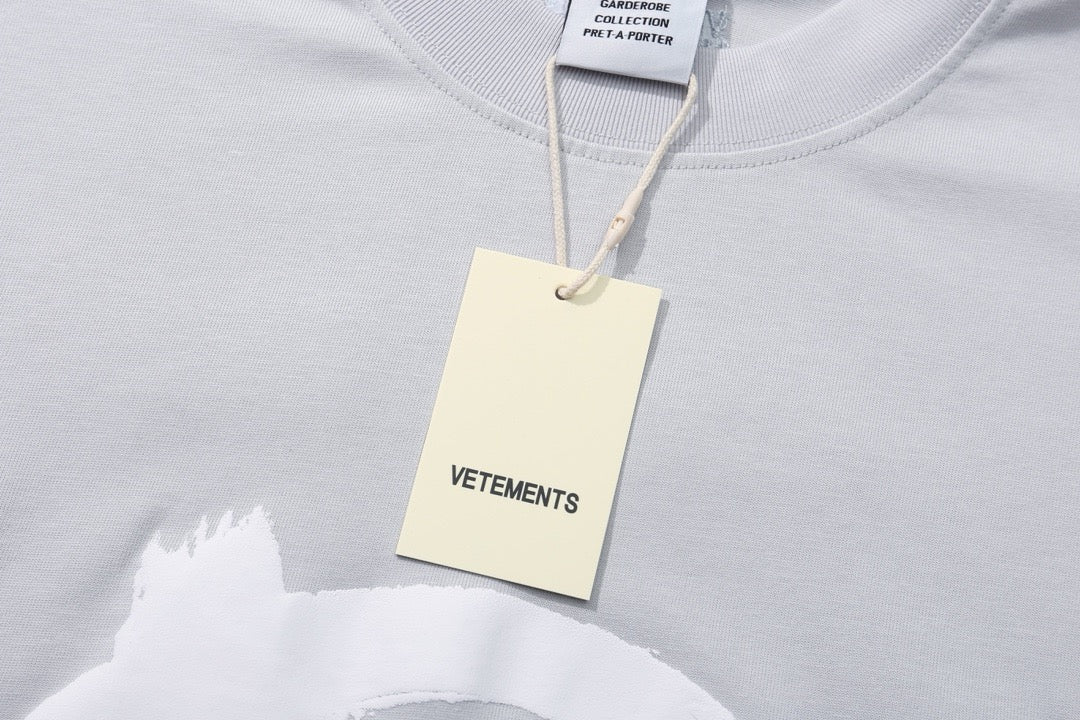 Black and Gray T-Shirt - FashionHype.xyz