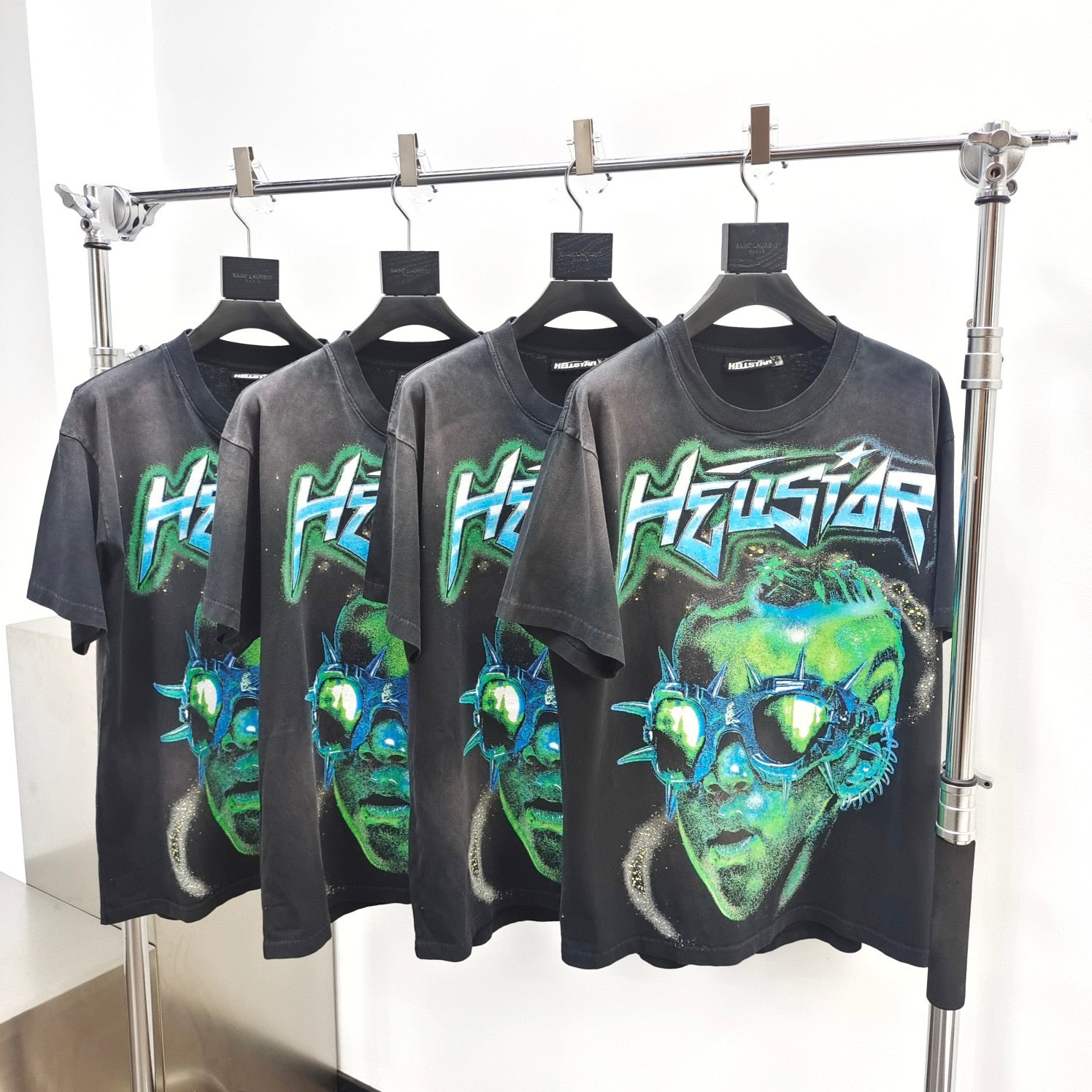 Dark black T-shirt - FashionHype.xyz