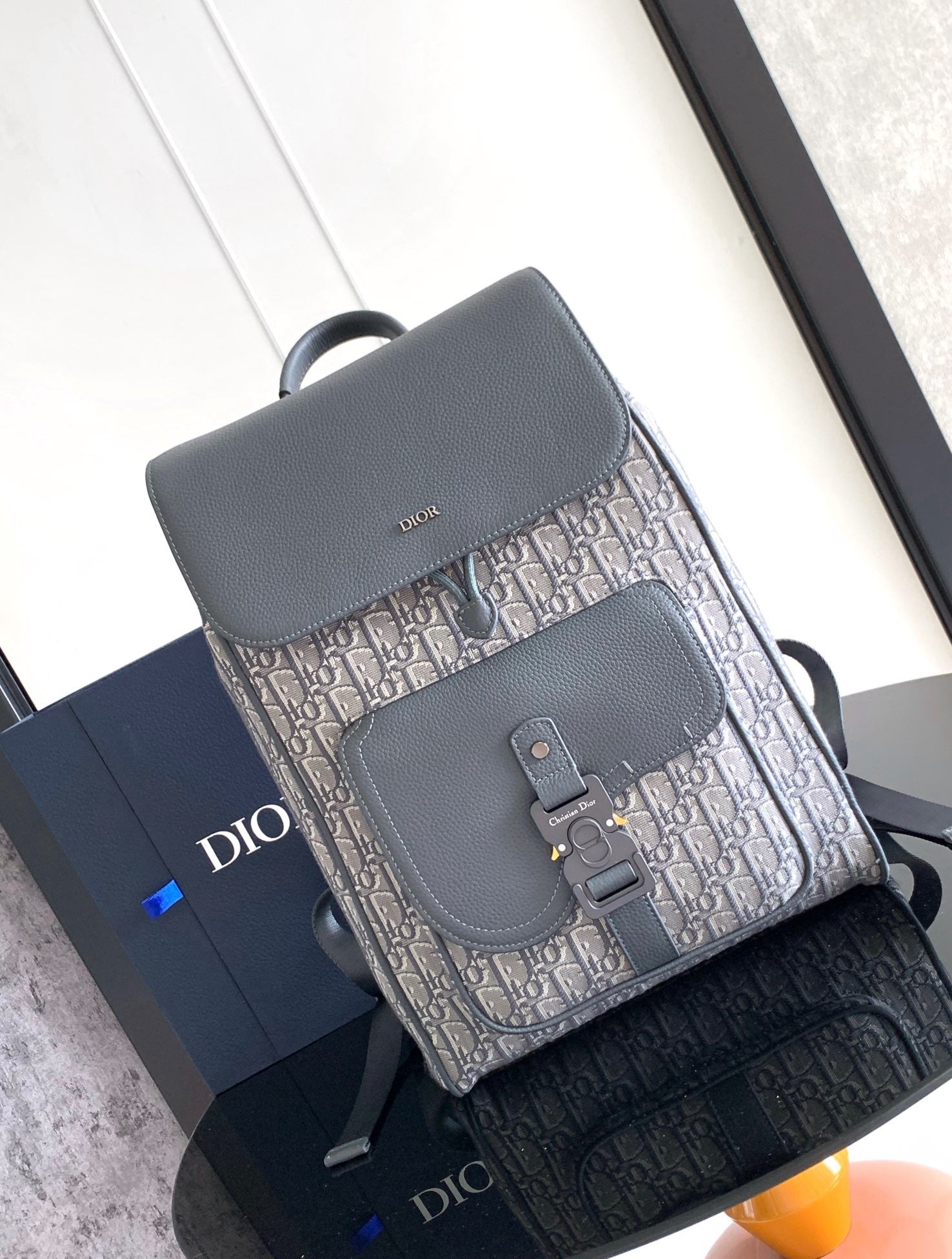 Mehrfarbige Tasche