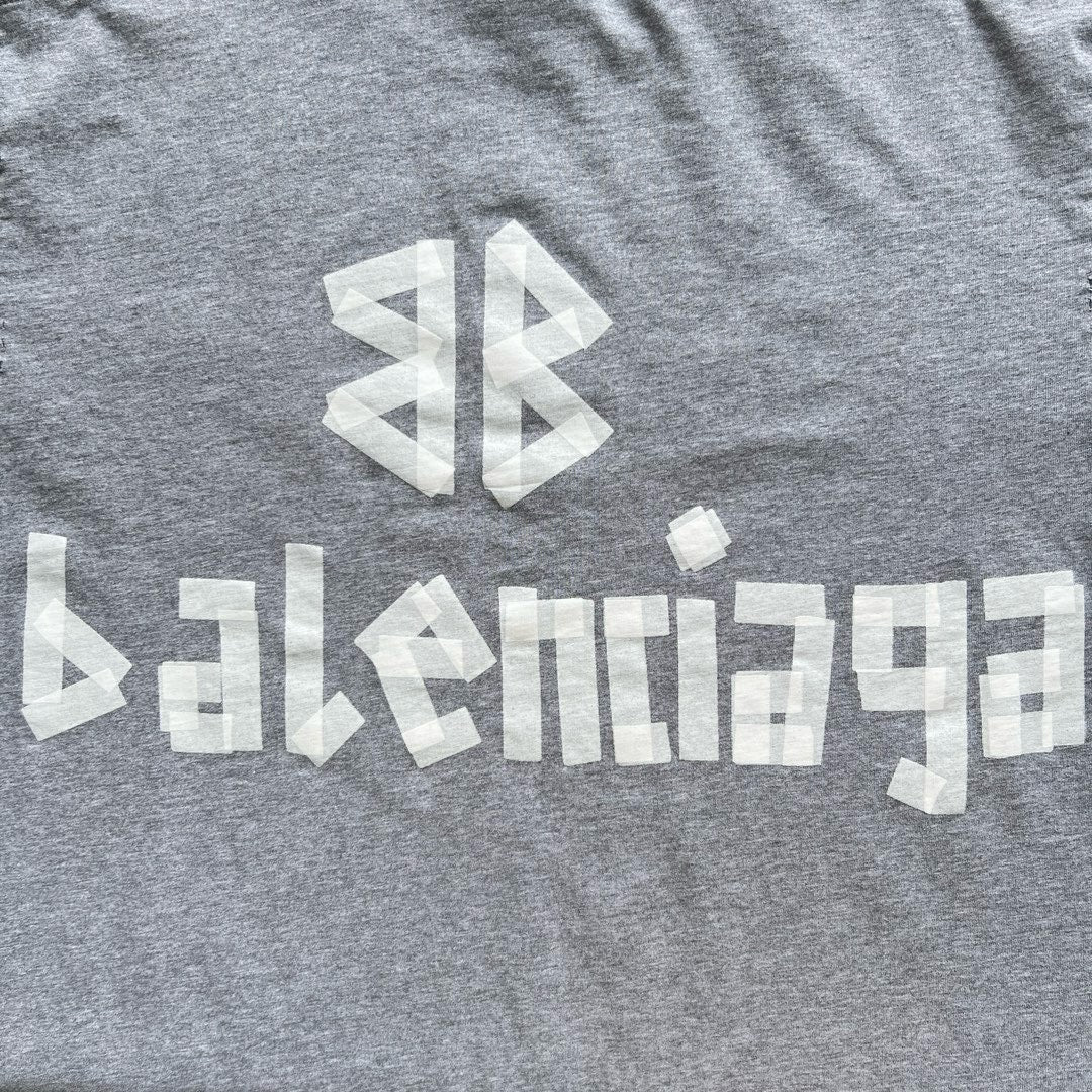 Graues T-Shirt