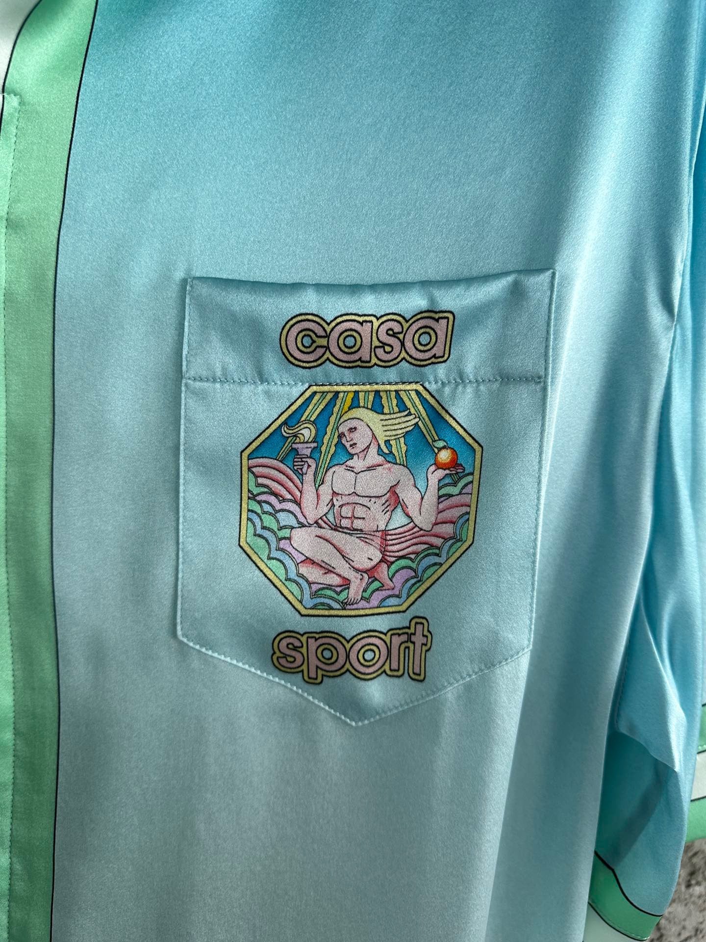 قميص أزرق سماوي