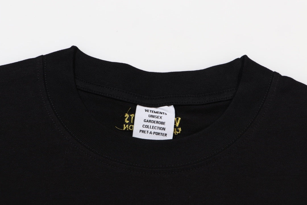 Mehrfarbiges T-Shirt