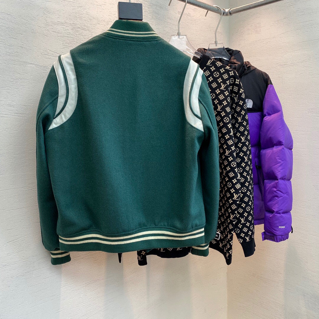 Chaqueta verde blanca