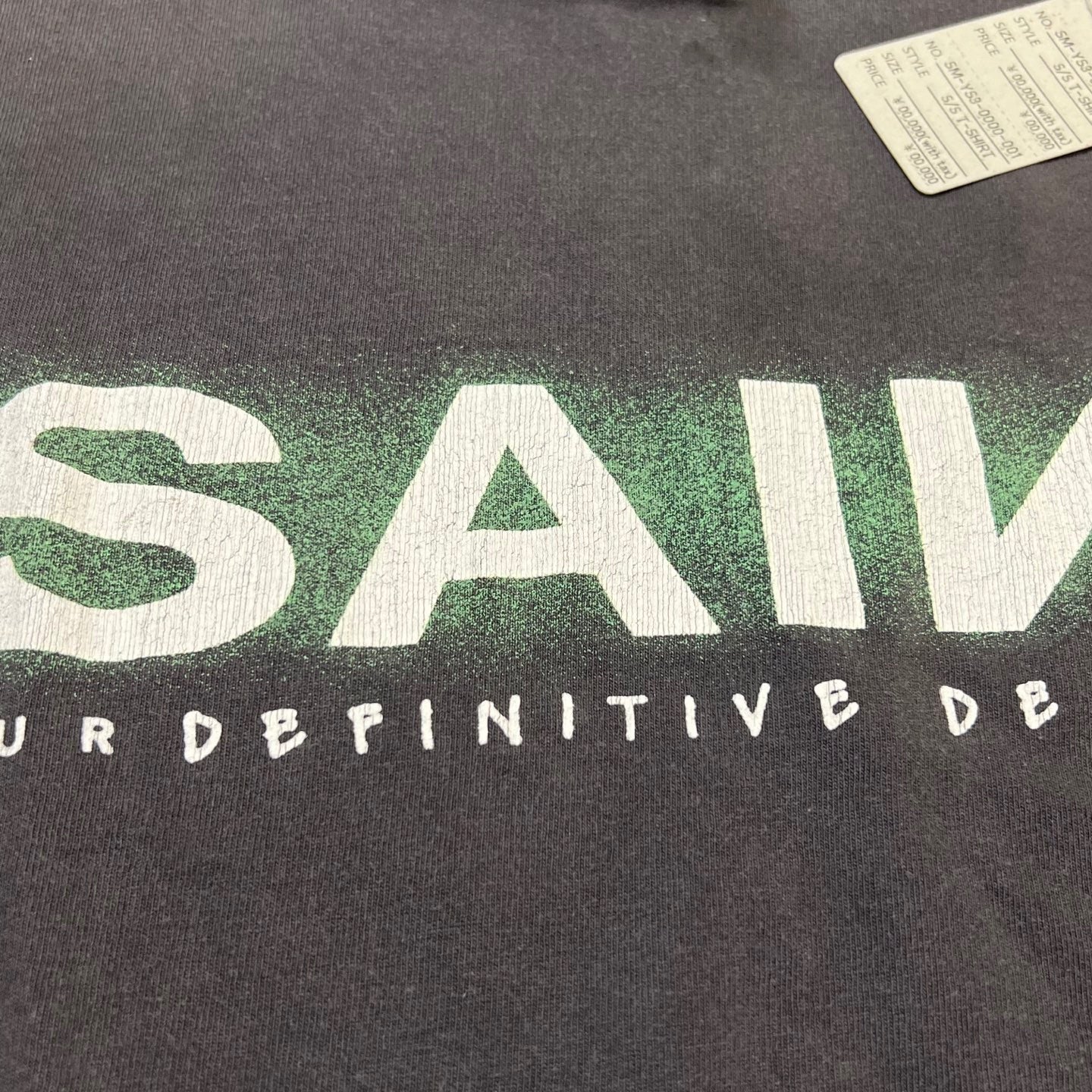 Schwarzes T-Shirt