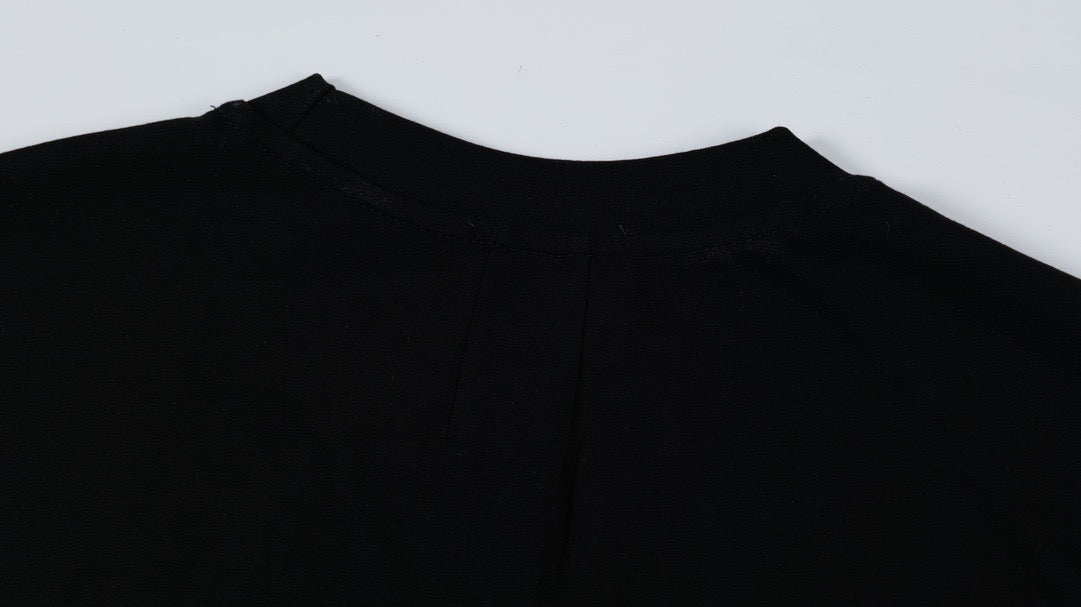 Schwarzes T-Shirt