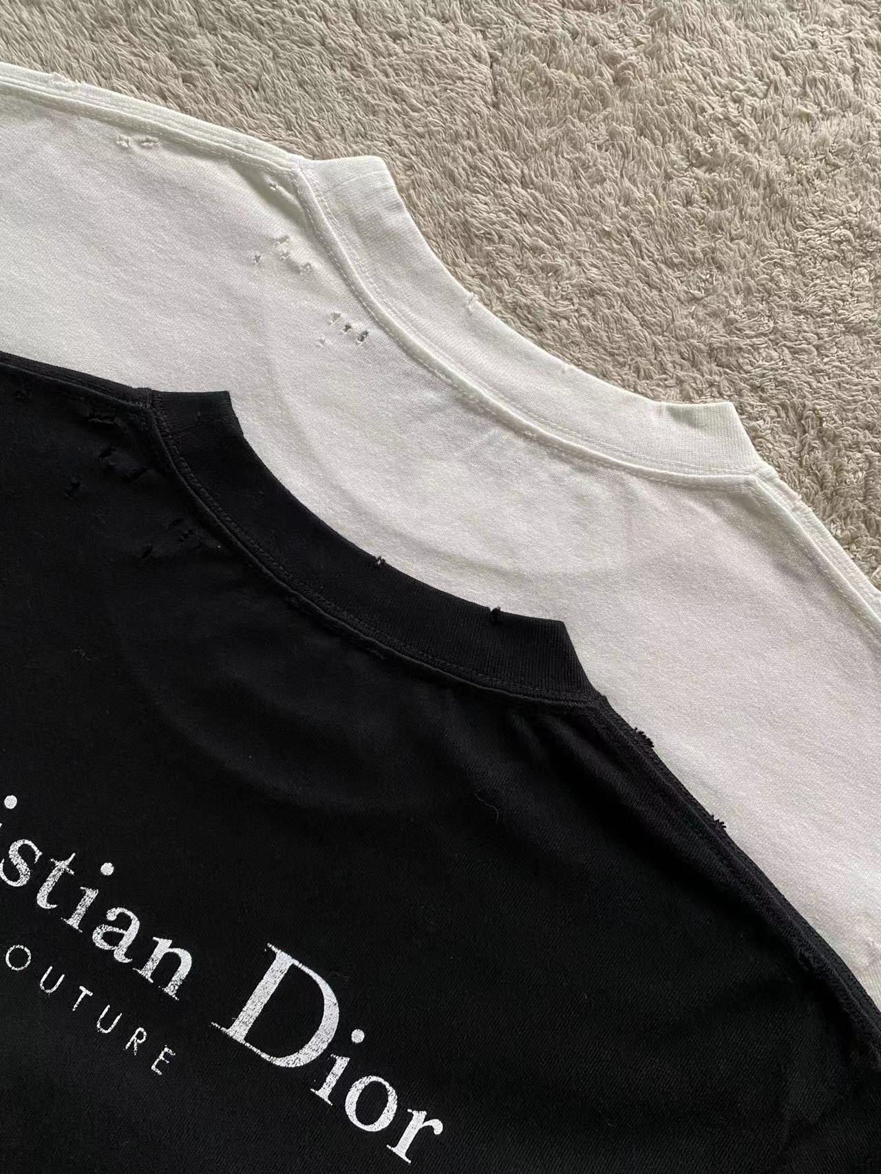 Black and White T-shirt - FashionHype.xyz