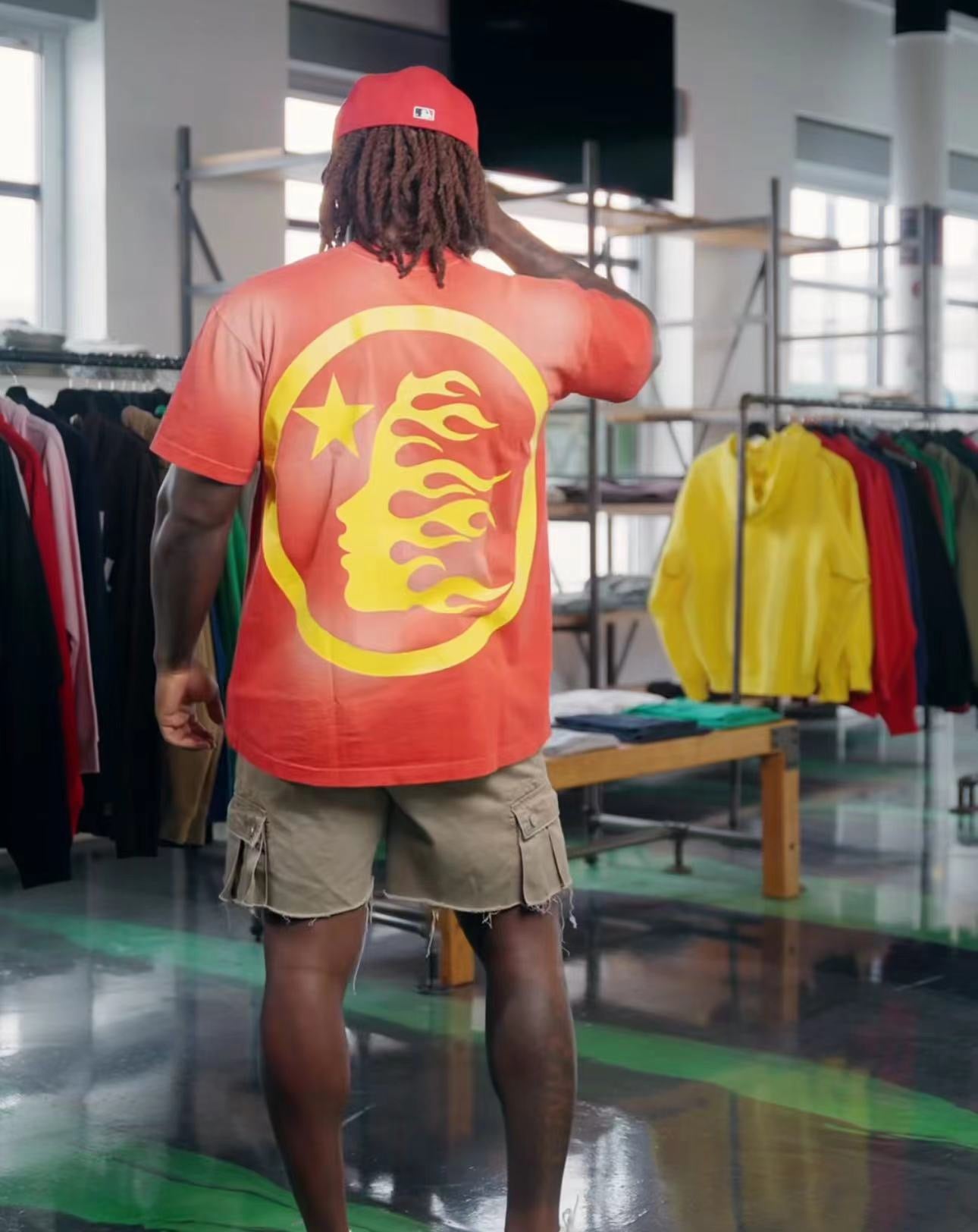 Red T-shirt - FashionHype.xyz