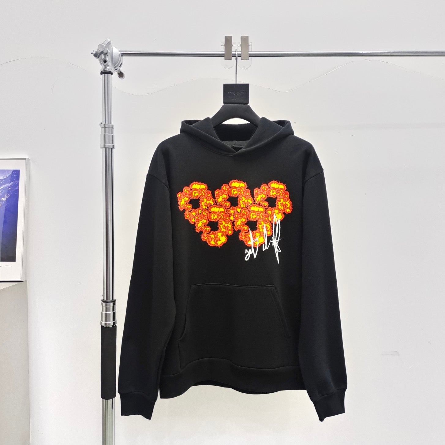 Schwarzer Hoodie