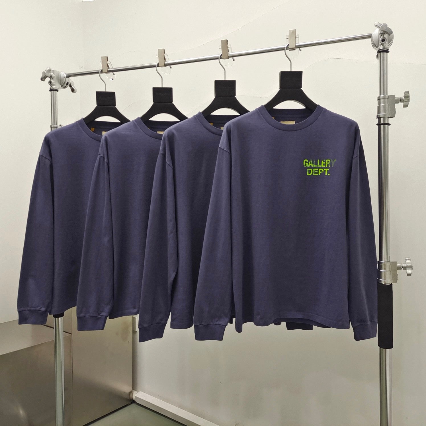 Blaues und himmelblaues Sweatshirt