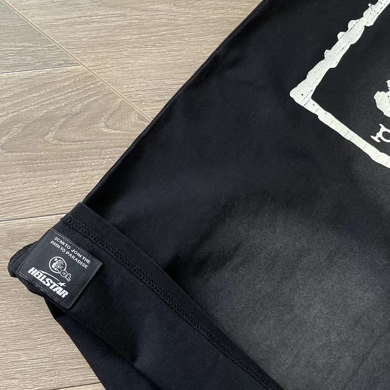 Schwarzes T-Shirt